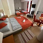Belvarosi Panzio Couette-café Siófok