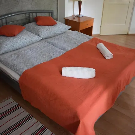 Belvarosi Panzio 3* Siofok