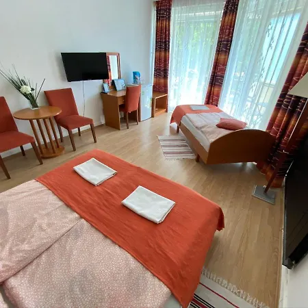 Belvarosi Panzio Bed & Breakfast Siofok