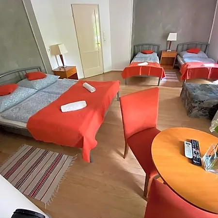 Bed & Breakfast Belvarosi Panzio 3*