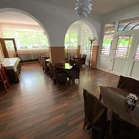 Belvarosi Panzio Bed & Breakfast 3*