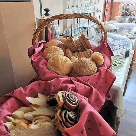 Belvarosi Panzio Bed & Breakfast Siofok