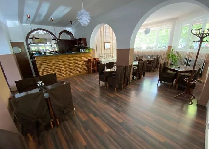 Belvárosi Panzió Bed and breakfast 4*